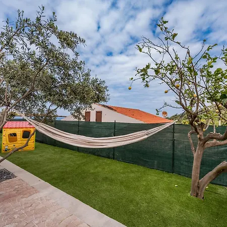 Apartment Con Piscina Vista Mare E Campo Giochi Alcamo Marina