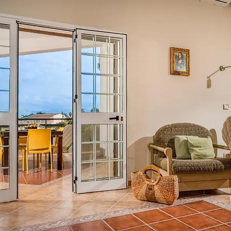 Con Piscina Vista Mare E Campo Giochi Apartment Alcamo Marina